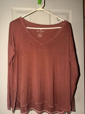 American Eagle Outfitters Soft & Sexy Long Sleeve V-Neck Top - rust colored